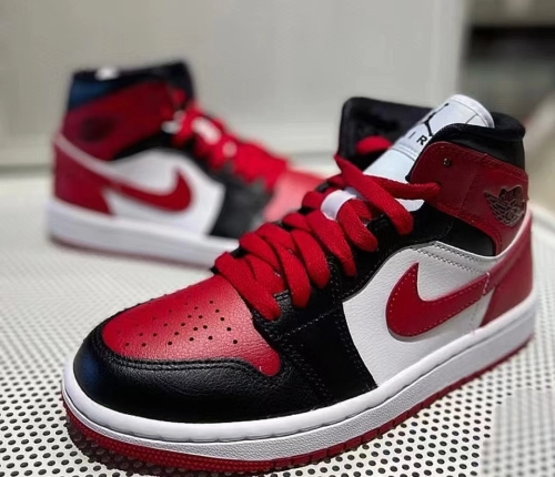 Air Jordan 1 Mid Alternate Bred Toe (Women's) BQ6472-079 review 