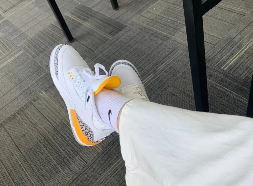 Air Jordan 3 Retro Laser Orange (Women's)  CK9246-108  review 