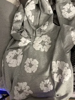 OBO Denim Tears The Cotton Wreath Sweatshirt Grey review Jovan 02