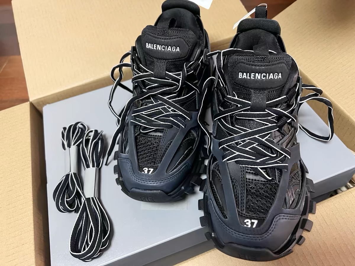 Balenciaga Tess S.Black 555032 W1GB7 1000 (With LED) review Barry