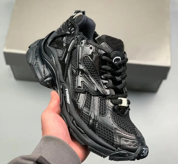 Balenciaga Runner Black 677403W3RB11000 review Jamie