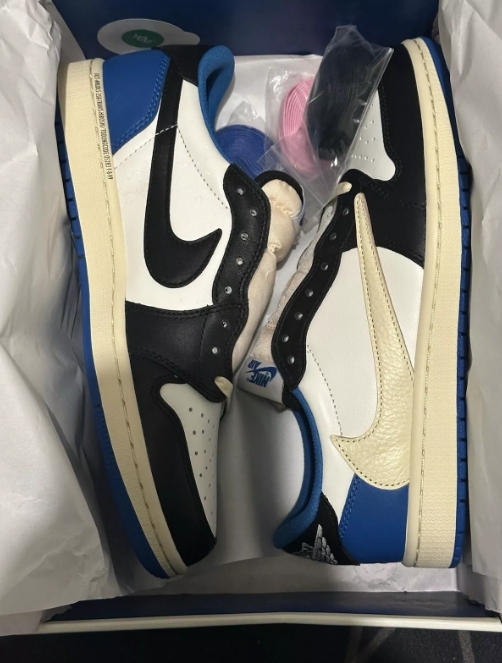 【$59 SALE】Travis Scott x Fragment Design x Air Jordan 1 Low  DM7866-140 review Montgomery