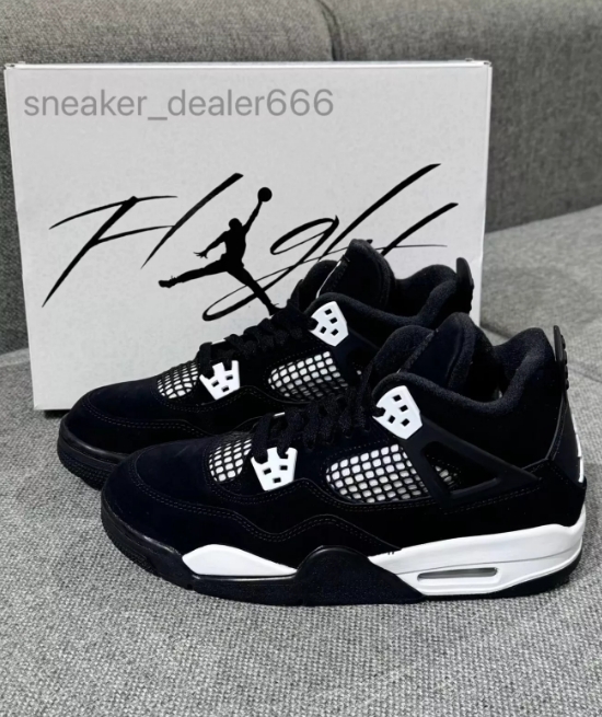 Air Jordan 4 Retro “White Thunder” FQ8138-001 review Lance 00