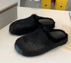 Marni Long-Hair Calfskin Fussbett Sabot Black SBMR000600P412200N99 review Jesse
