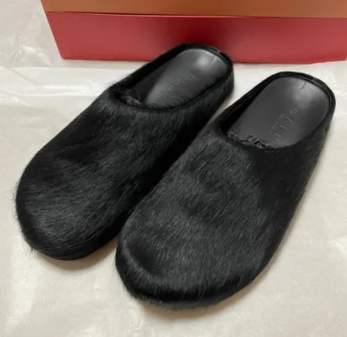 Marni Long-Hair Calfskin Fussbett Sabot Black SBMR000600P412200N99 review 