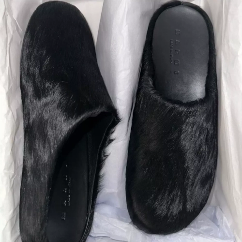 Marni Long-Hair Calfskin Fussbett Sabot Black SBMR000600P412200N99 review 