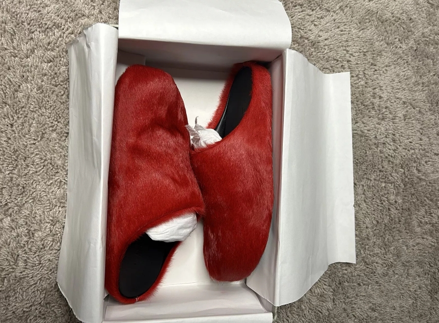 Marni Long-Hair Calfskin Fussbett Sabot Red SBMS004601P412200R66 review Eamonn 00