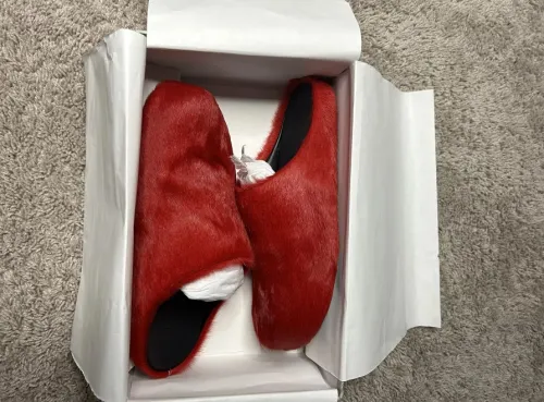 Marni Long-Hair Calfskin Fussbett Sabot Red SBMS004601P412200R66 review 