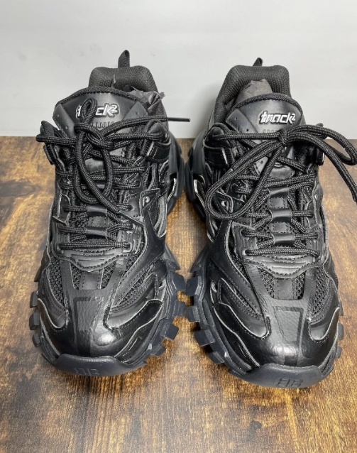 Balenciaga Track 2 Sneaker Black 570391 W2GN1 1000 review Wallace 01