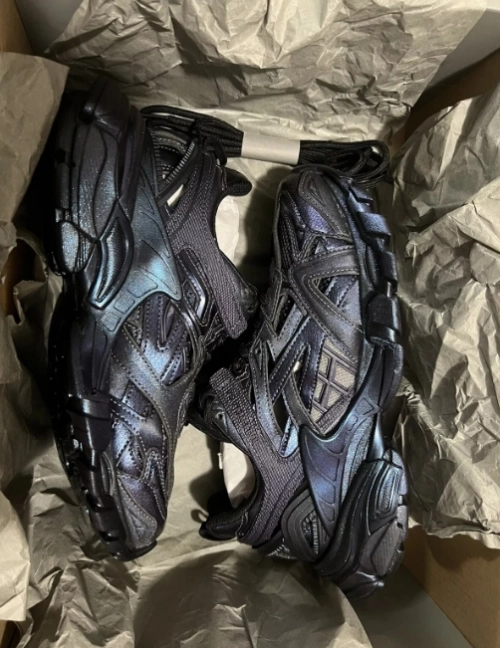 Balenciaga Track 2 Sneaker Black 570391 W2GN1 1000 review 