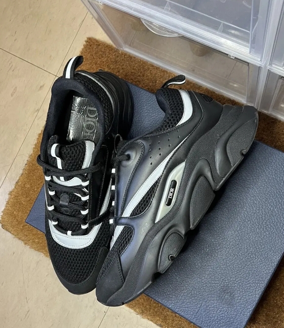 Dior B22 Black Silver 3SN231ZNG969 review Mike 00