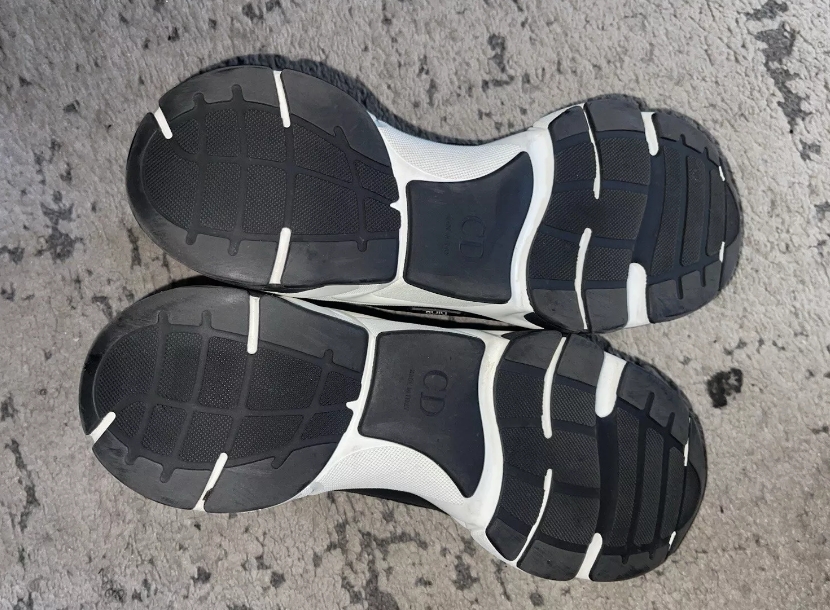 Dior B22 Black Silver 3SN231ZNG_H969  review Joseph 01