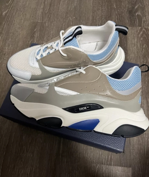 Dior B22 White Blue 3SN231YXX_H865 review Patrick 00