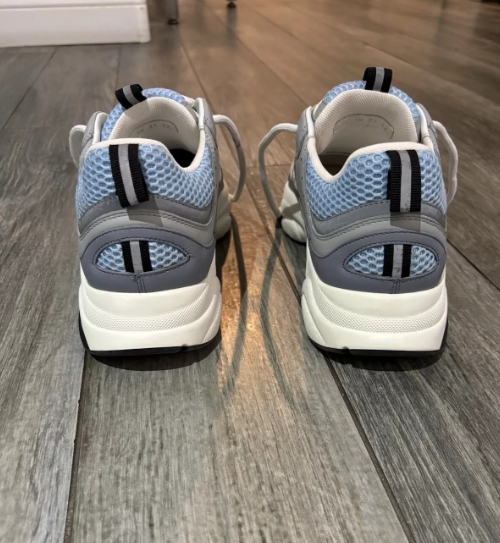 Dior B22 White Blue 3SN231YXX_H865 review Robby 01