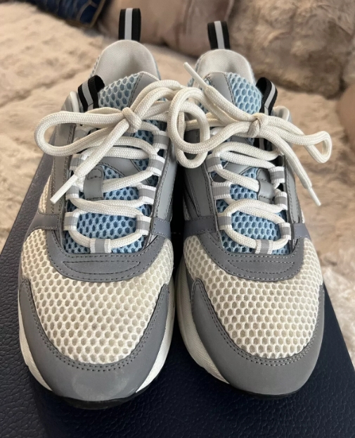 Dior B22 White Blue 3SN231YXX_H865 review Liam