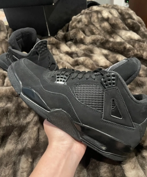 Air Jordan 4 Retro Black Cat (2020) CU1110-010 review 