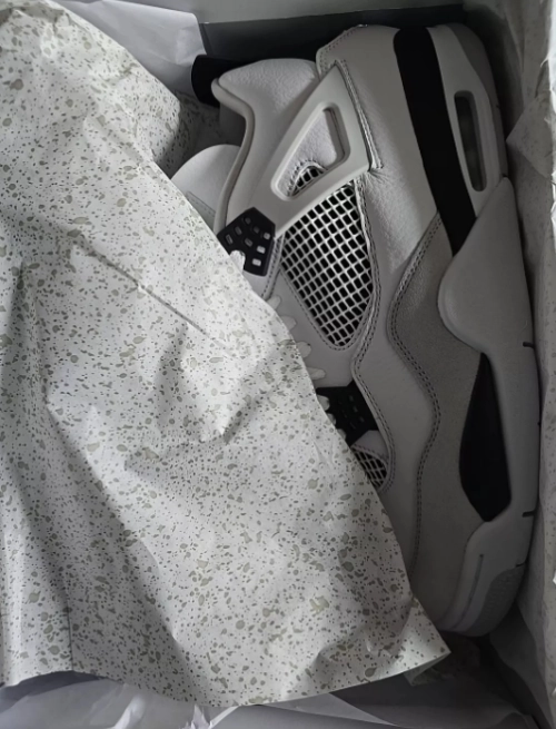 Air Jordan 4 Retro Military Black DH6927-111  review 