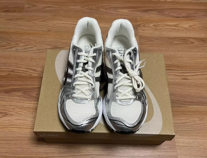 ASICS Gel-Kayano 14 Cream Black Metallic Plum 1201A019-108 review Rex