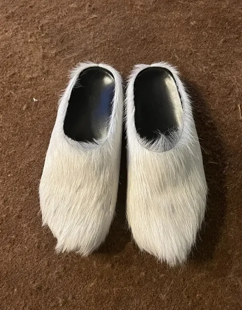 Marni Long-Hair Calfskin Fussbett Sabot White SBMR000600P412200W02 review 