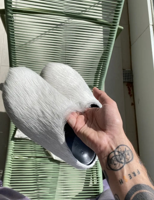 Marni Long-Hair Calfskin Fussbett Sabot White SBMR000600P412200W02 review Theo 02