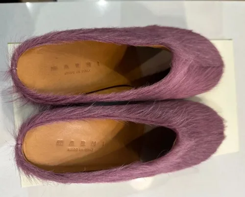 Marni Long-Hair Calfskin Fussbett Sabot Purple SBMS004601P412200C68 review 