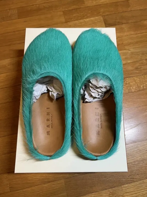 Marni Long-Hair Calfskin Fussbett Sabot Green SBMR000600P412200V38 review James 01