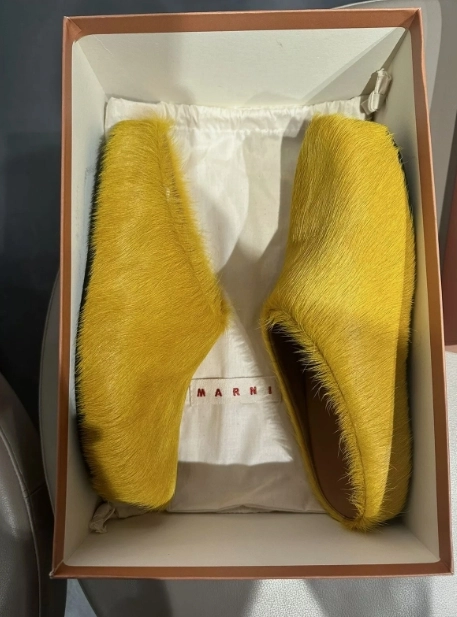 Marni Long-Hair Calfskin Fussbett Sabot Yellow SBMR000600P4122Z0565 review 