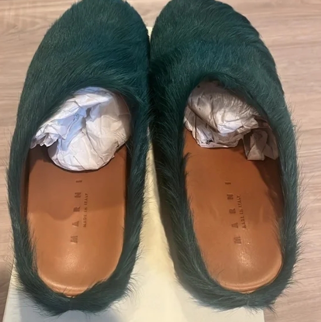 Marni Long-Hair Calfskin Fussbett Sabot Sea Green MR000600P412200V78 review Gianna 01