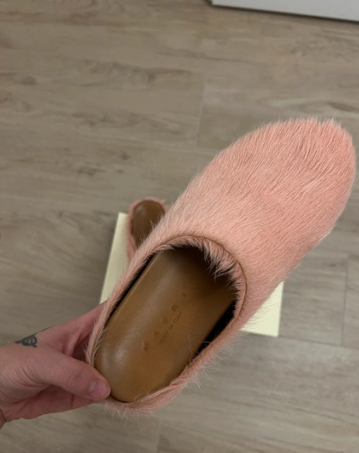 Marni Long-Hair Calfskin Fussbett Sabot Pink SBMS004601P412200C29 review Abigail 00