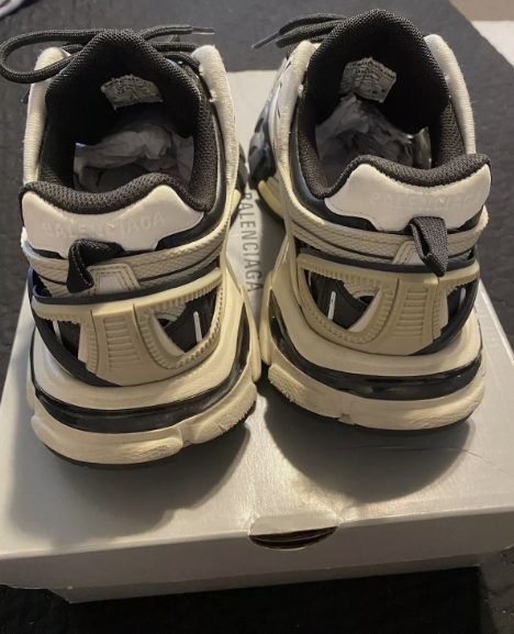 Balenciaga Track 2 Sneaker Champagne Black 570391 W2GN9 2009 review Aiden 01