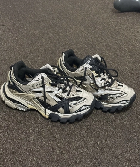 Balenciaga Track 2 Sneaker Champagne Black 570391 W2GN9 2009 review 