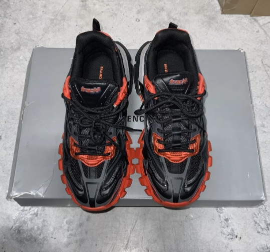 Balenciaga Track 2 Sneaker Dark Grey Orange 570391 W2GN1 2002 review Joseph 00