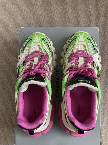 Balenciaga Track 2 Sneaker White Green Pink 568615 W2GN3 9199 review Leo 01