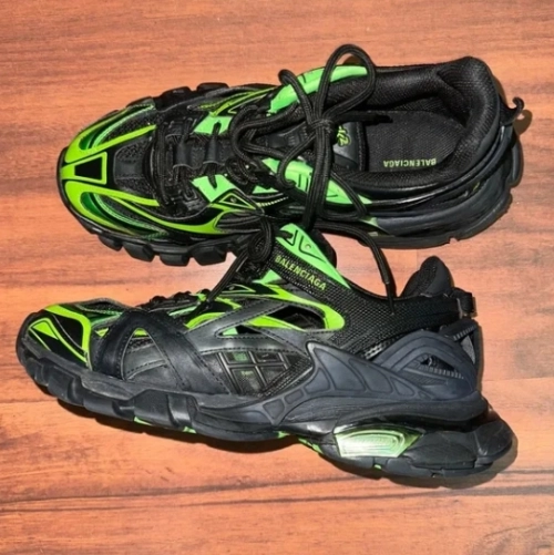 Balenciaga Track 2 Sneaker Black Green 568614 W2GN3 1086 review 