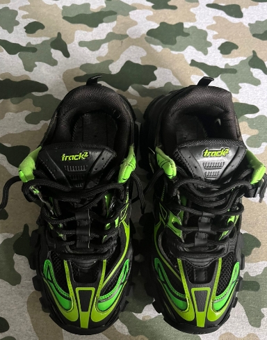 Balenciaga Track 2 Sneaker Black Green 568614 W2GN3 1086 review Leah 01