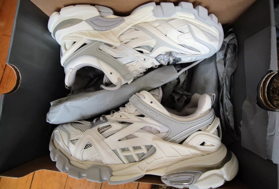 Balenciaga Track 2 Sneaker White 570391 W2GN2 9000 review Jaxon