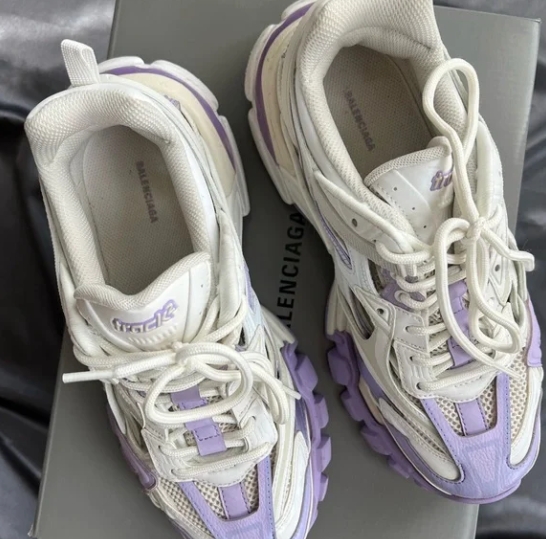 Balenciaga Track 2 Sneaker Military PAICU 568615 W3AE2 5711 review Joshua 01