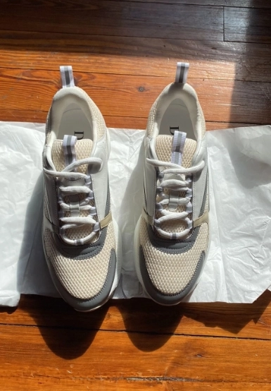 Dior B22 Cream Beige White  3SN231YXX_H160 review 