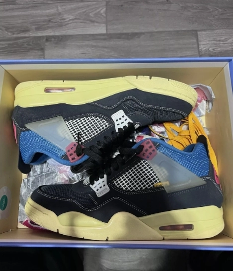 Jordan 4 Retro Union Off Noir DC9533-001 review 