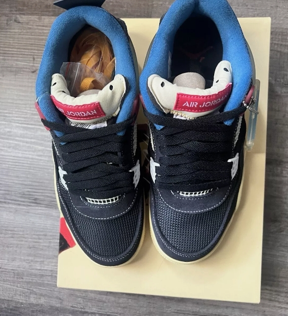 Jordan 4 Retro Union Off Noir DC9533-001 review Allie 02