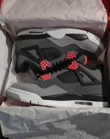 Jordan 4 Retro Infrared DH6927-061  review Kate 00