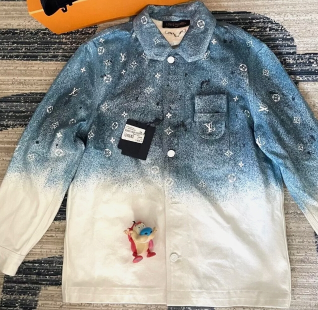 Louis Vuitton Gradient Starry Gray Denim Jacket Blue And White review Malani 00