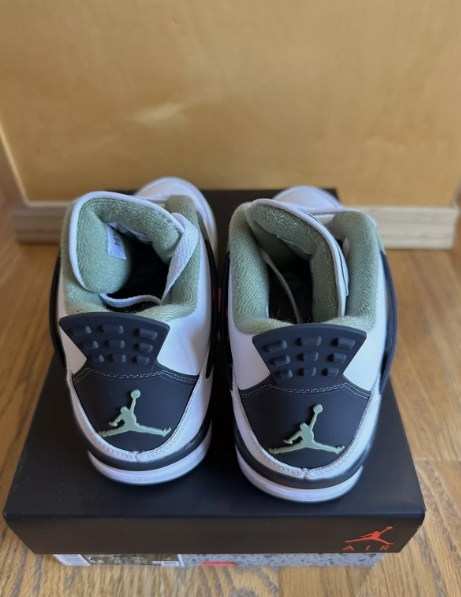 Air Jordan 4 Retro Seafoam (Women's)  AQ9129-103 review Harvey 01