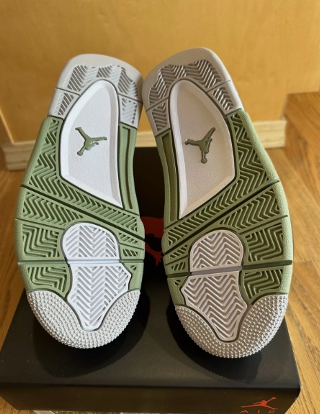 Air Jordan 4 Retro Seafoam (Women's)  AQ9129-103 review Harvey 02