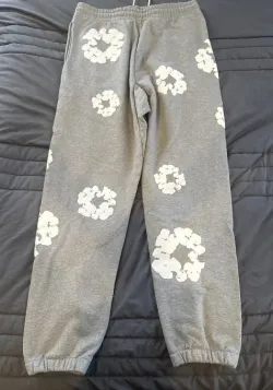 OBO Denim Tears The Cotton Wreath Sweatpants Grey review Jazlyn 02