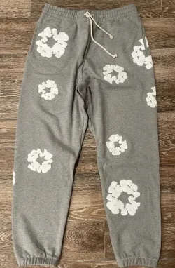 OBO Denim Tears The Cotton Wreath Sweatpants Grey review Scarlet 01
