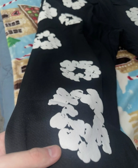 OBO Denim Tears The Cotton Wreath Sweatpants Black review Navy 01