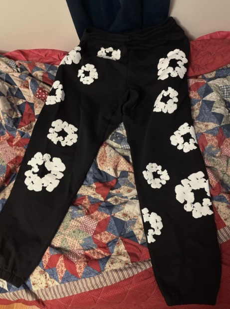 OBO Denim Tears The Cotton Wreath Sweatpants Black review Jayceon 01