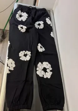 OBO Denim Tears The Cotton Wreath Sweatpants Black review Kian 01