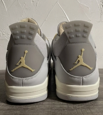 Air Jordan 4 Retro SE Craft Photon Dust  DV3742-021 review Marcel 01